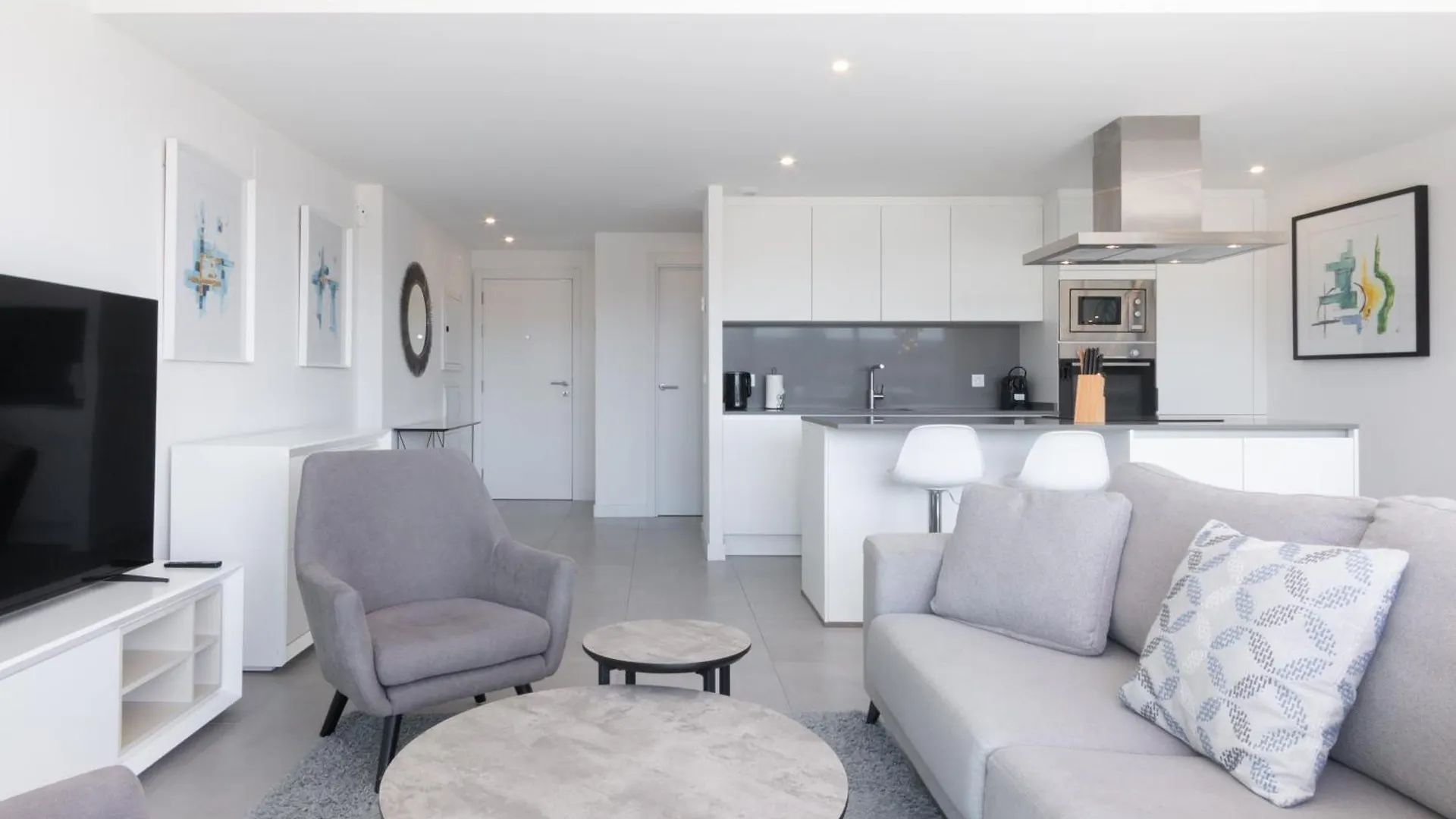 Oasis 325 First Floor Apartment Estepona Spain