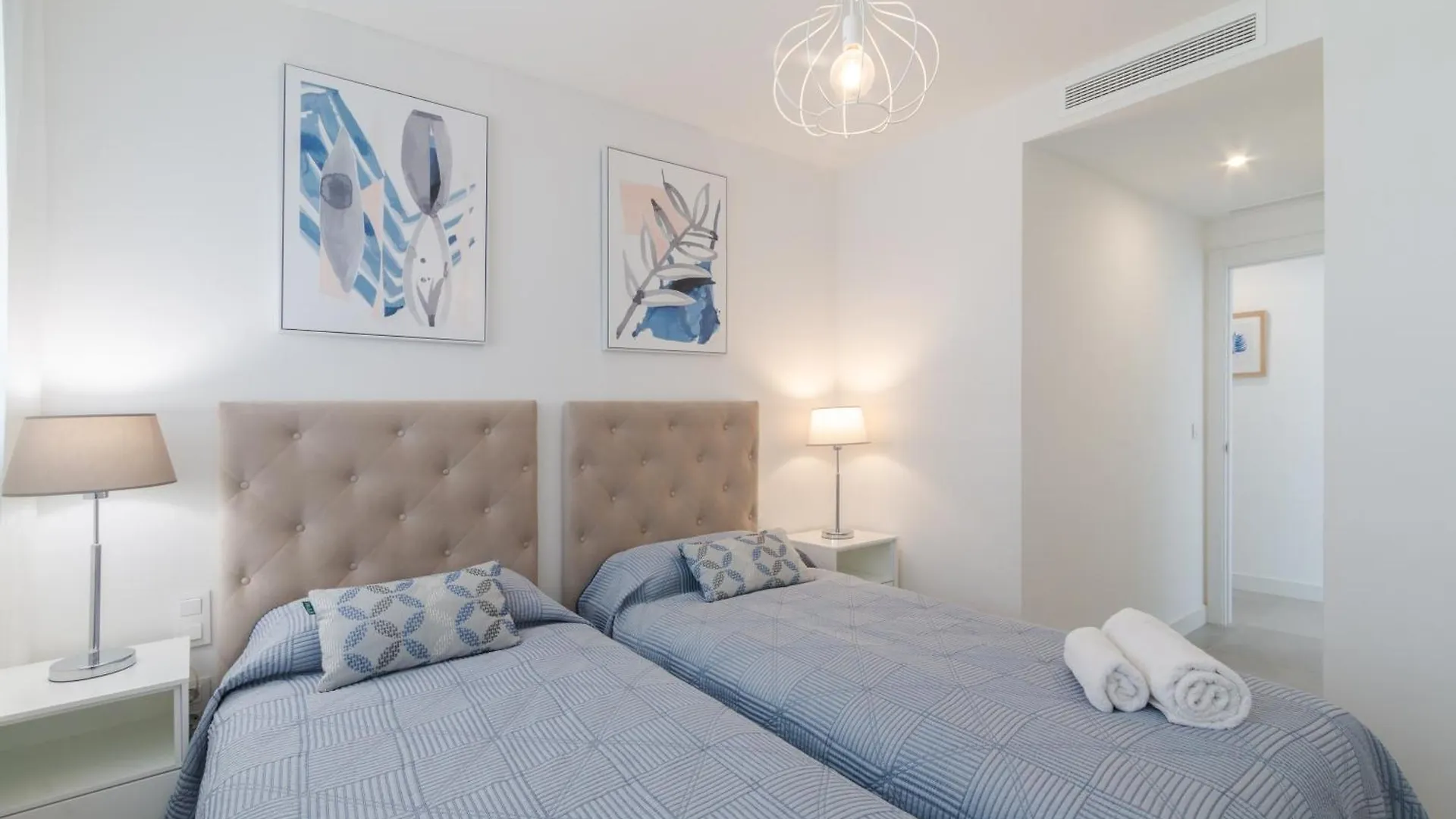 Oasis 325 First Floor Apartment Estepona